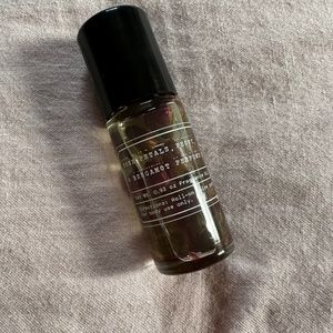 Rose petals, peony and bergamot perfume oil roller. Brand new. Urban outfitters